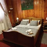 Zakarpatska Kolyba Hotel *