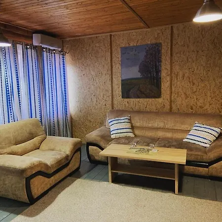 Zakarpatska Kolyba Hotel *